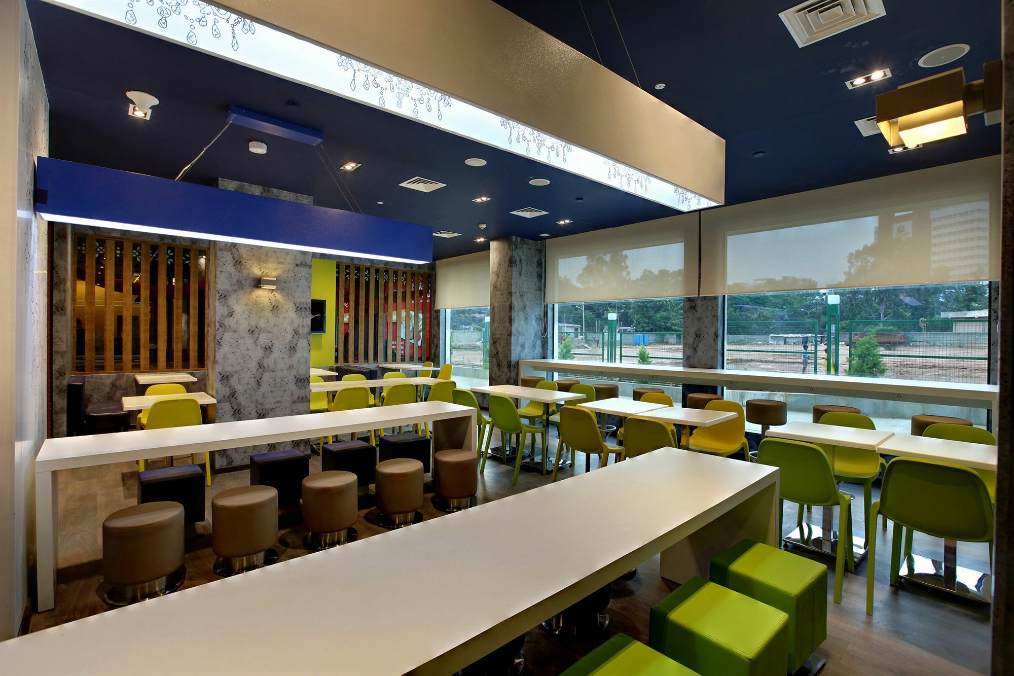 Holiday Inn Express Bengaluru Whitefield Itpl By Ihg Exterior foto